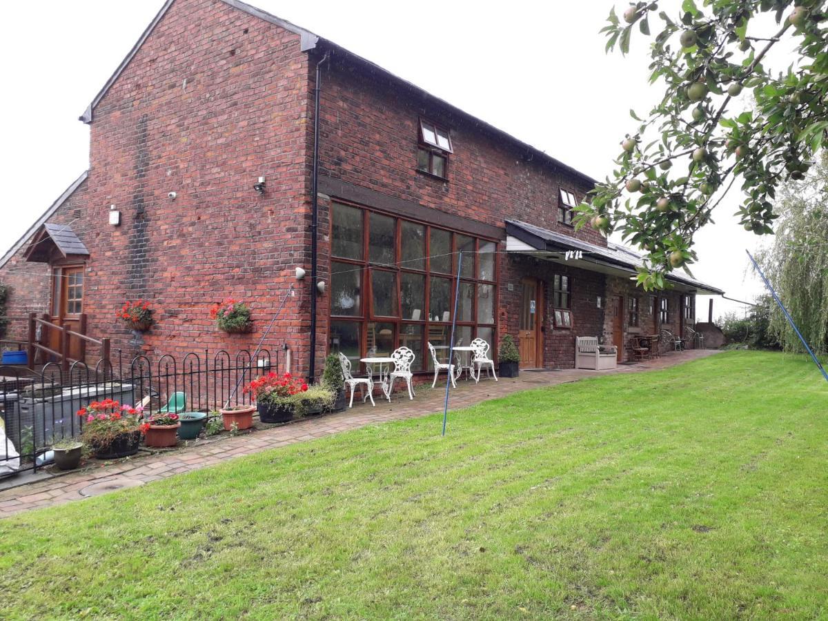 Brook Barn B&B Хейл Екстериор снимка