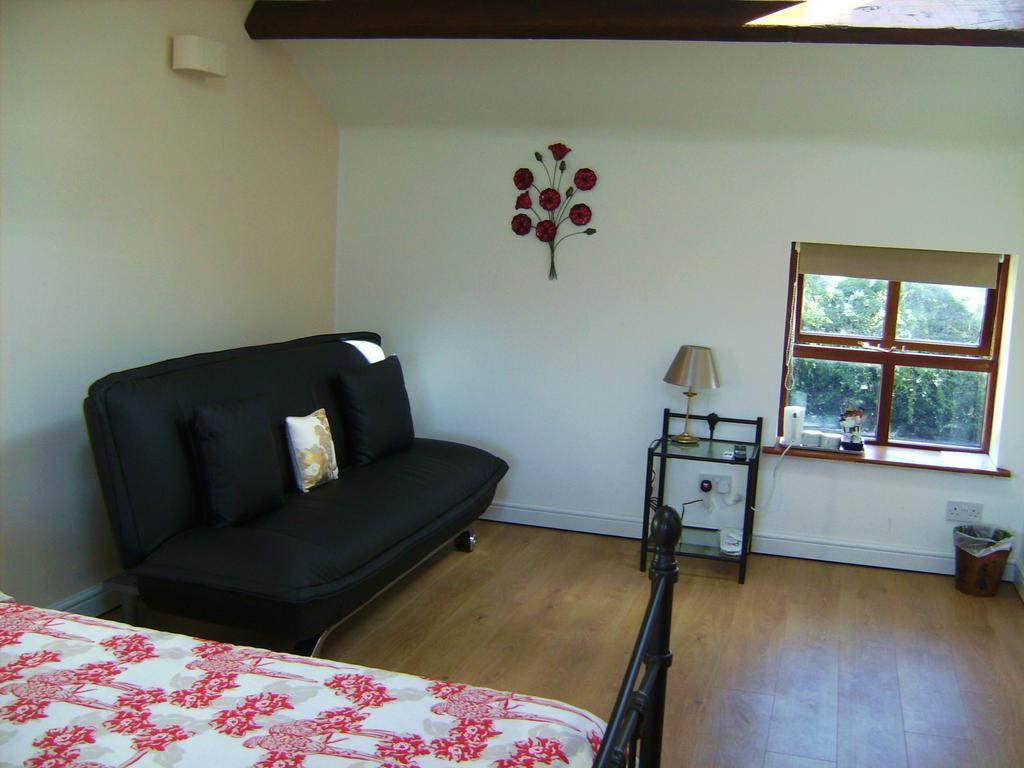 Brook Barn B&B Хейл Стая снимка