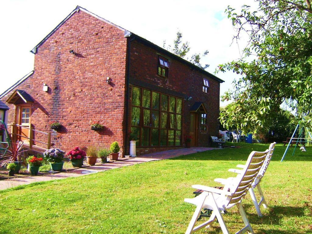 Brook Barn B&B Хейл Екстериор снимка